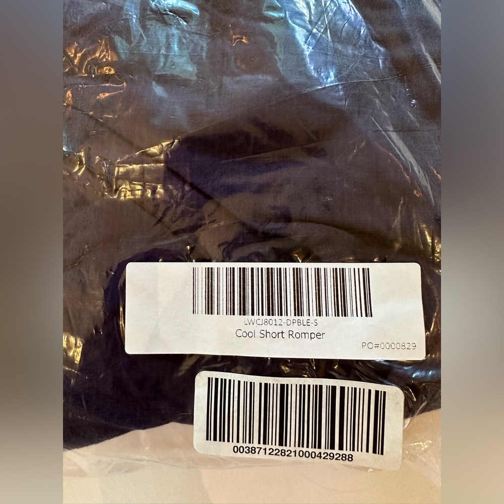 Lunya Cool Short Romper in Deep Blue Sizes Small & Medium NEW in packaging - Picture 3 of 4